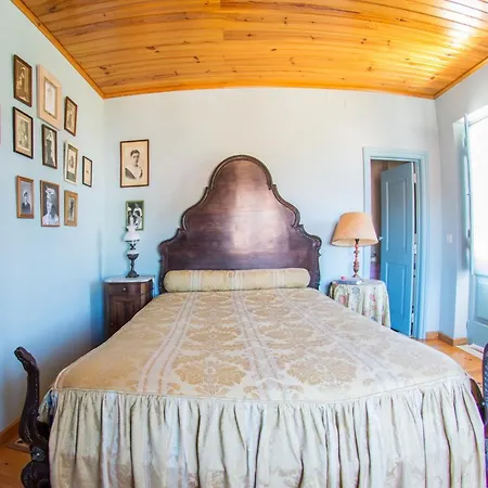 Casa Amor De Ines Alcobaça